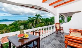 Looking for a hotel with ocean view? Hotel Tamarindo Vista Villas